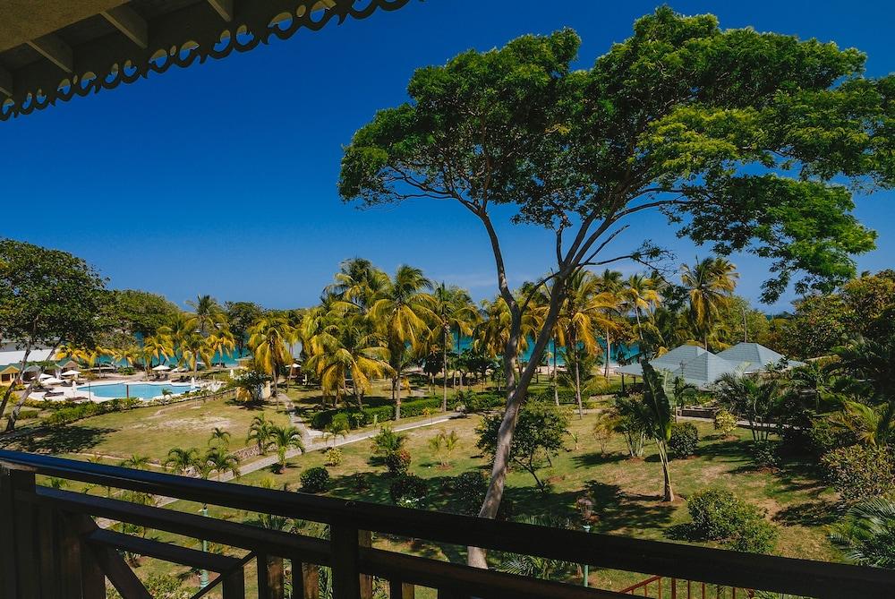 Bequia Beach Port Elizabeth Exterior photo